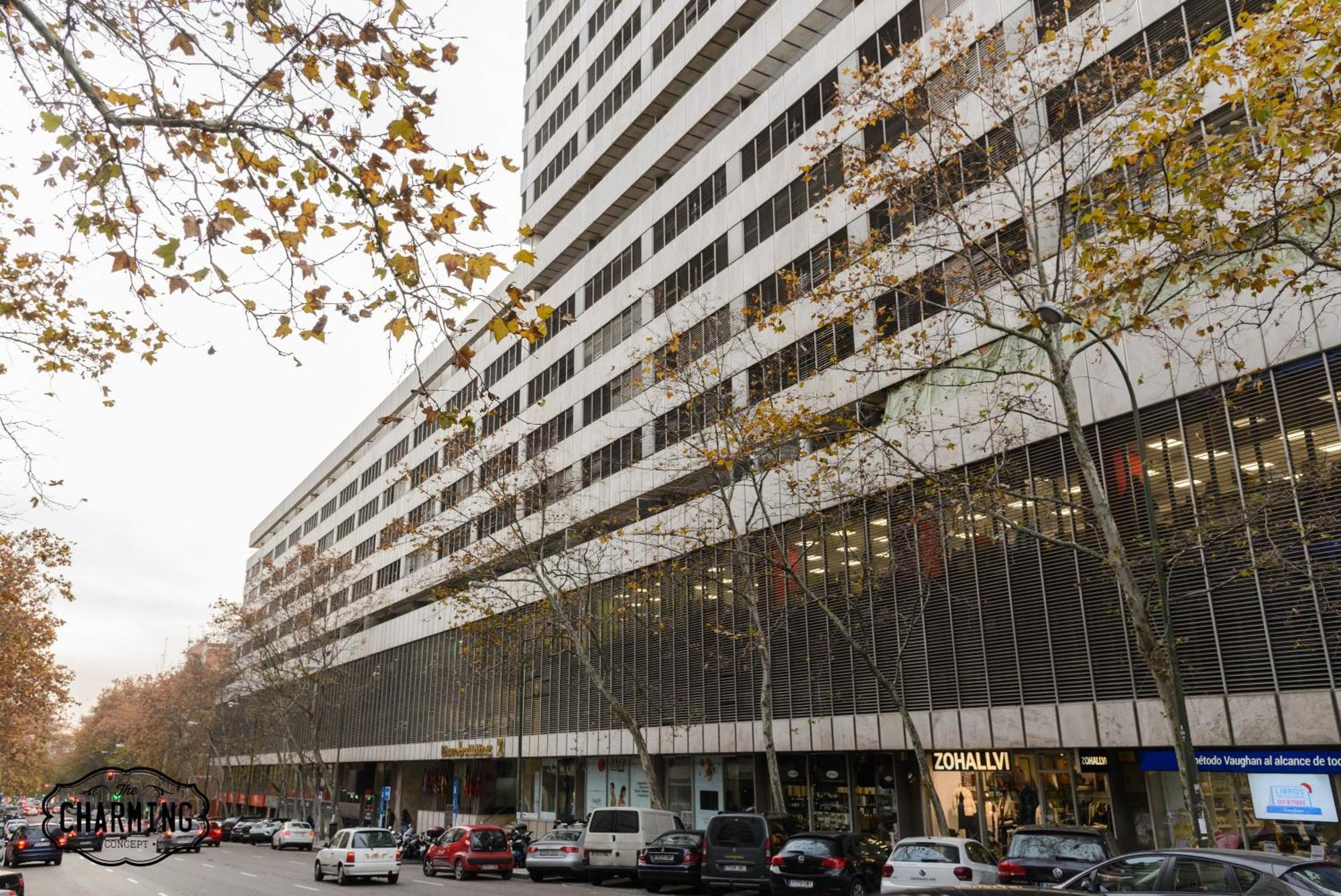 Apartamento Charming Eurobuilding 2 Terrace Exclusive - Plaza De Parking Madrid Exterior foto