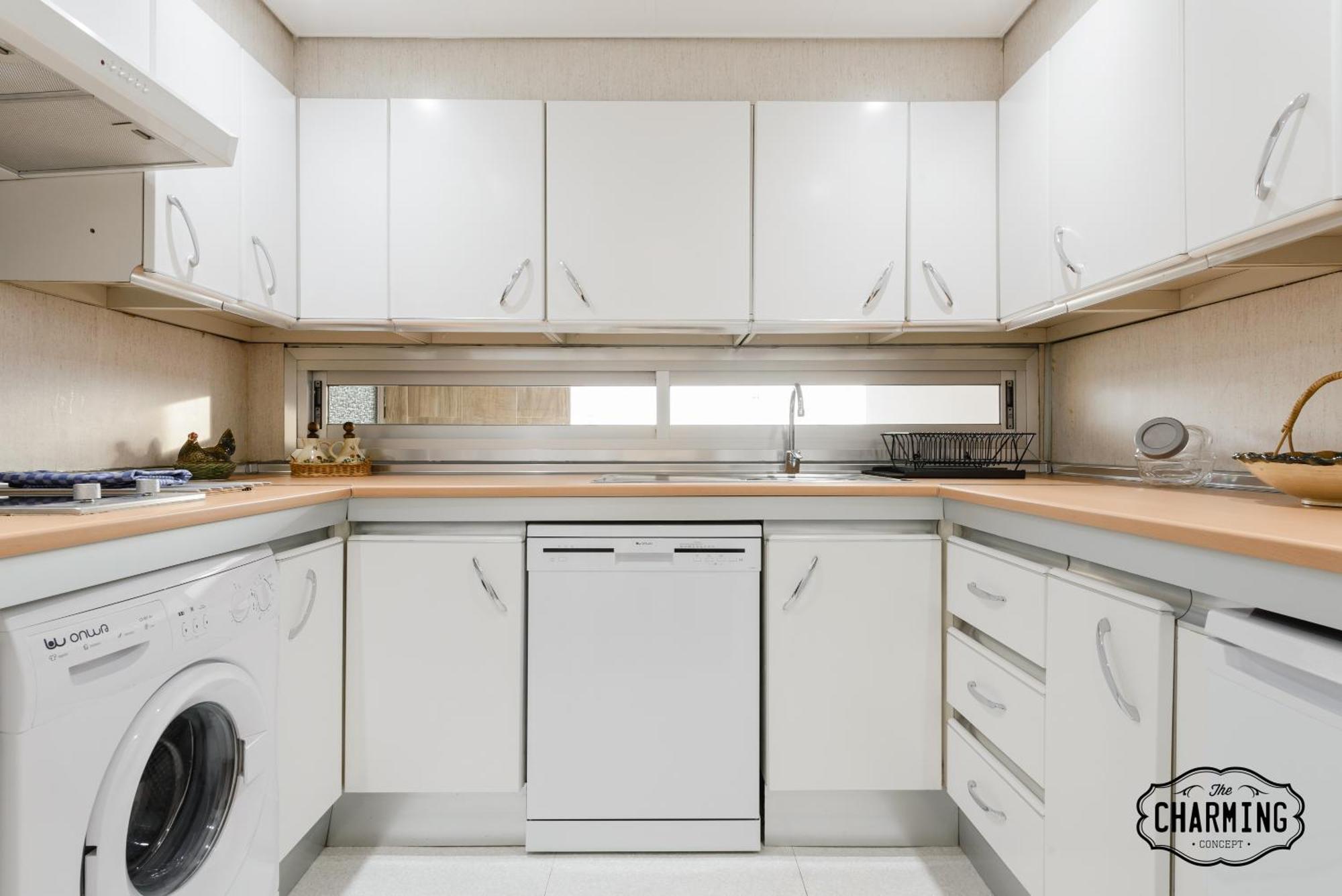 Apartamento Charming Eurobuilding 2 Terrace Exclusive - Plaza De Parking Madrid Exterior foto