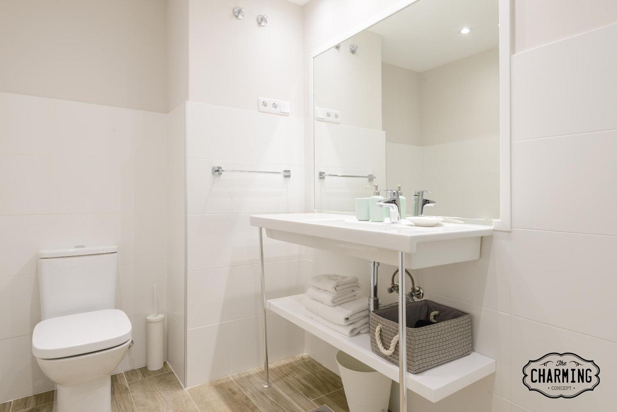 Apartamento Charming Eurobuilding 2 Terrace Exclusive - Plaza De Parking Madrid Exterior foto