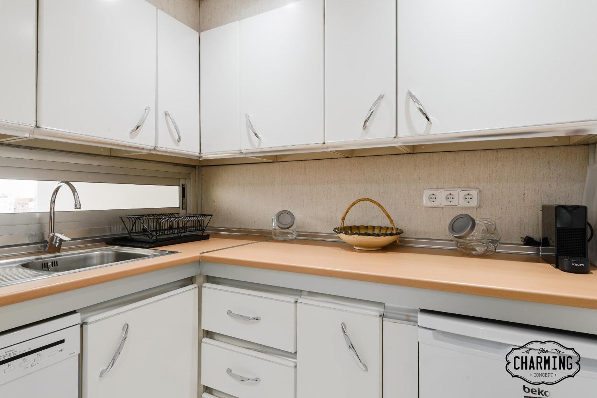 Apartamento Charming Eurobuilding 2 Terrace Exclusive - Plaza De Parking Madrid Exterior foto