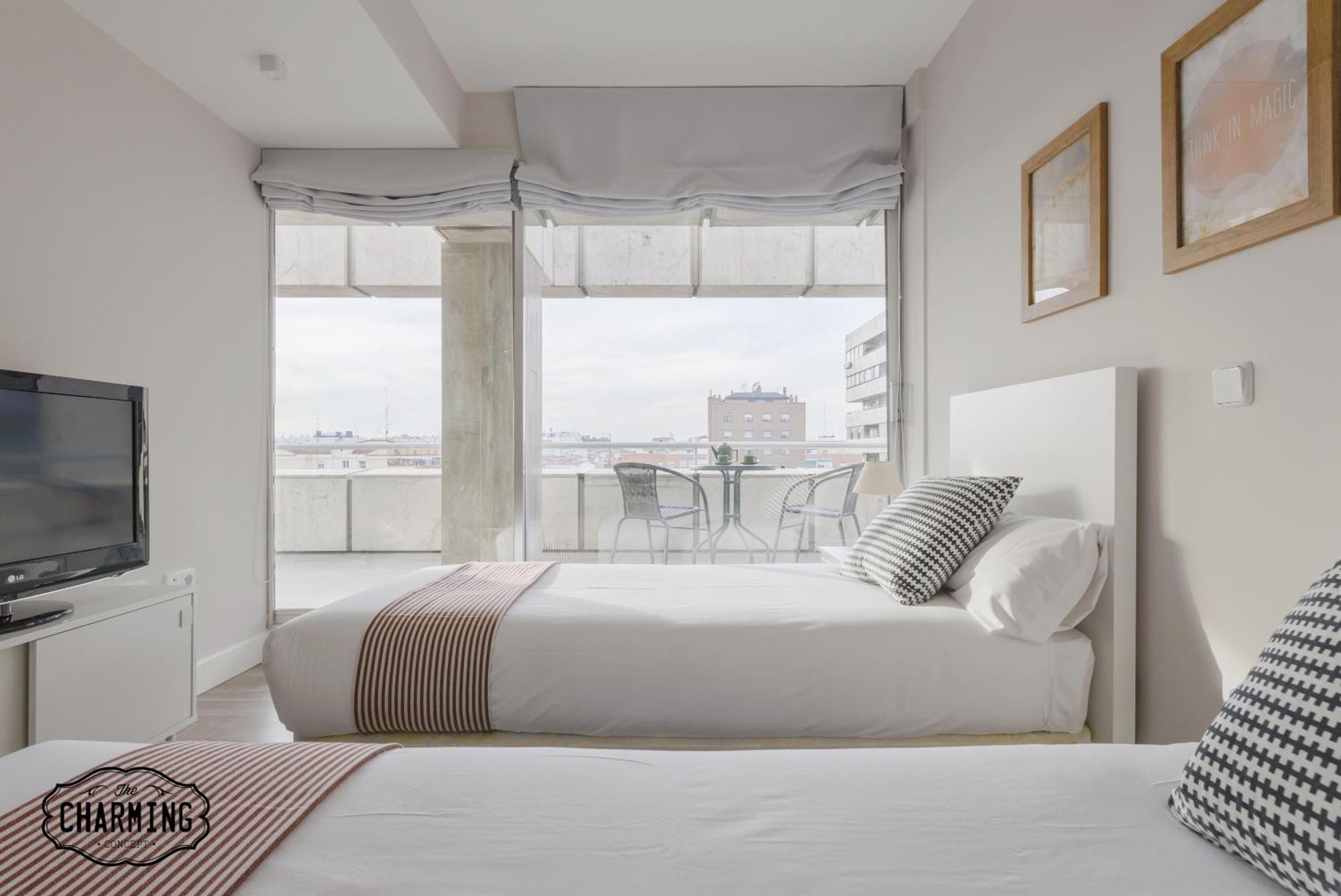 Apartamento Charming Eurobuilding 2 Terrace Exclusive - Plaza De Parking Madrid Exterior foto